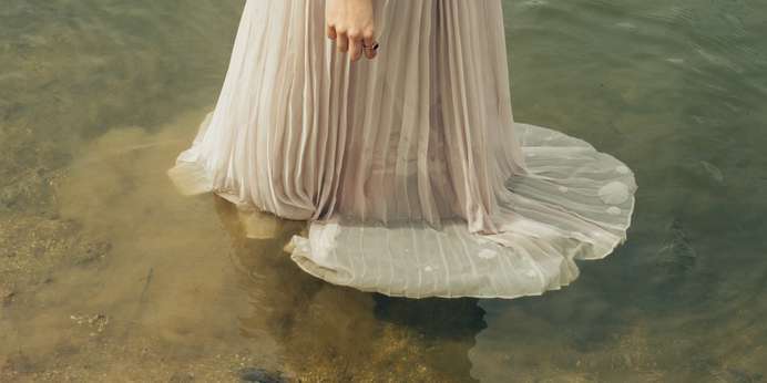 light-hands-water-river-large-new